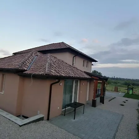 Guest house Leona