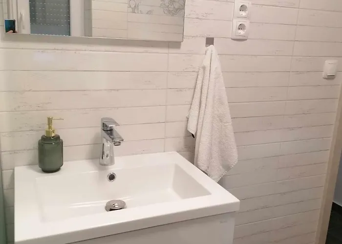 Guest house Leona Gyenesdias